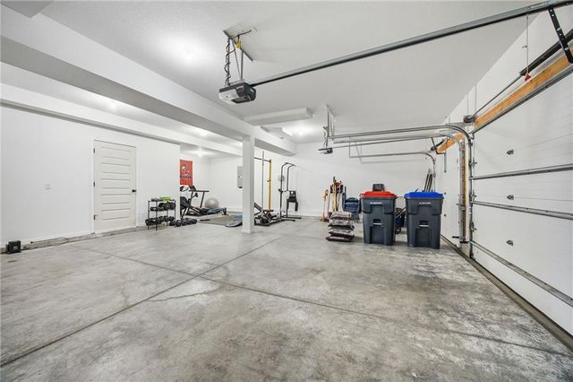 16029 Glenview Street, Basehor, KS 66007