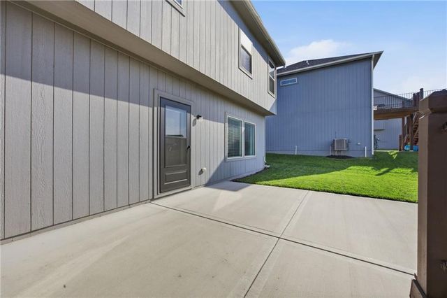 16029 Glenview Street, Basehor, KS 66007