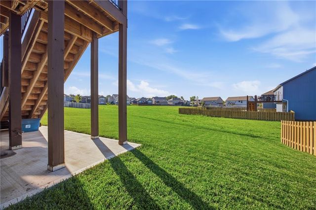 16029 Glenview Street, Basehor, KS 66007
