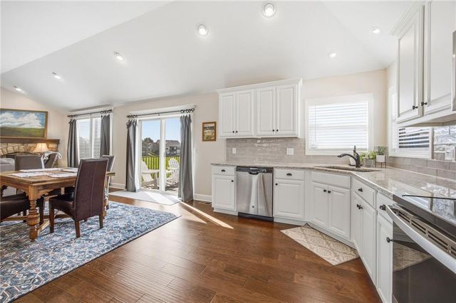 16029 Glenview Street, Basehor, KS 66007