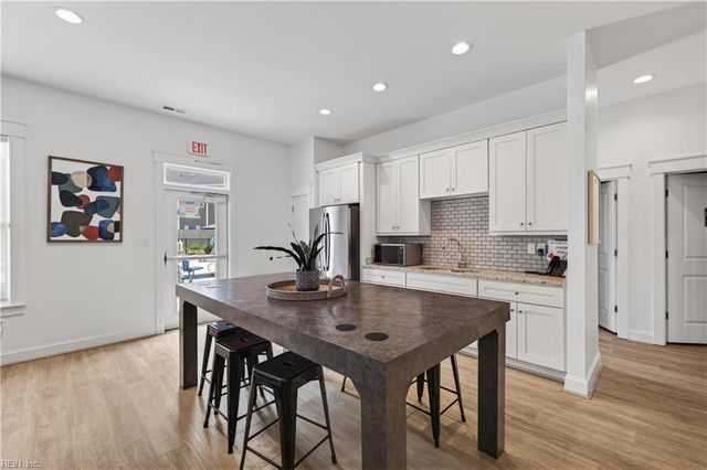 2421 Trafton PL, Chesapeake, VA 23320