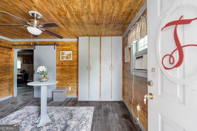 450 S Oak Street, Jackson, GA 30233