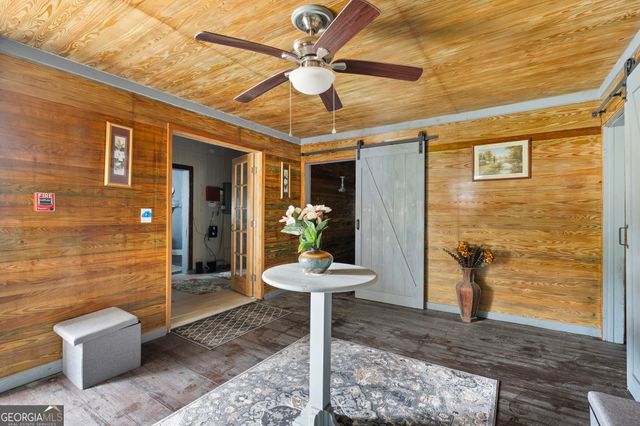 450 S Oak Street, Jackson, GA 30233