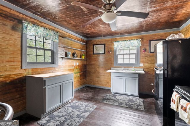 450 S Oak Street, Jackson, GA 30233