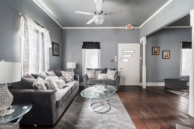 450 S Oak Street, Jackson, GA 30233