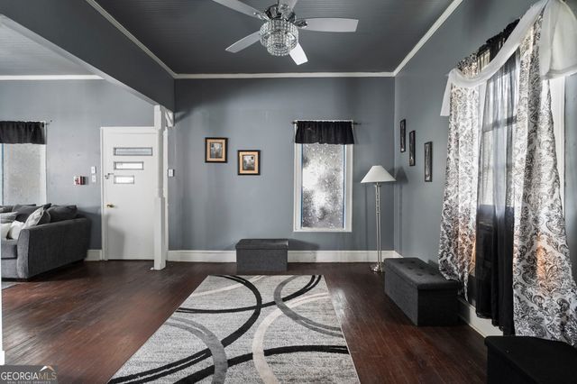 450 S Oak Street, Jackson, GA 30233