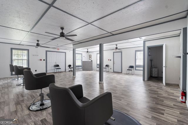 450 S Oak Street, Jackson, GA 30233