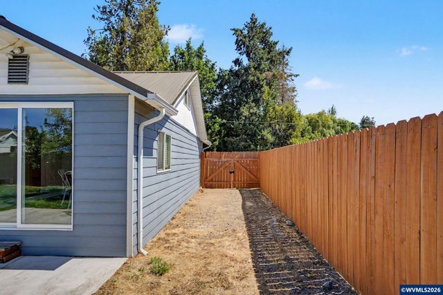 140 Marilyn St NE, Albany, OR 97322