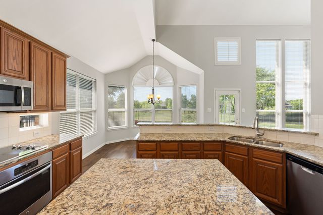 10013 Waterview Parkway, Rowlett, TX 75089