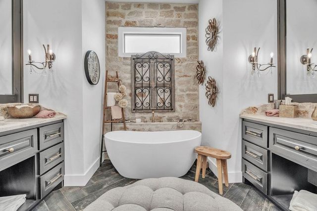 911 Mountain Park Dr, Big Spring, TX 79720