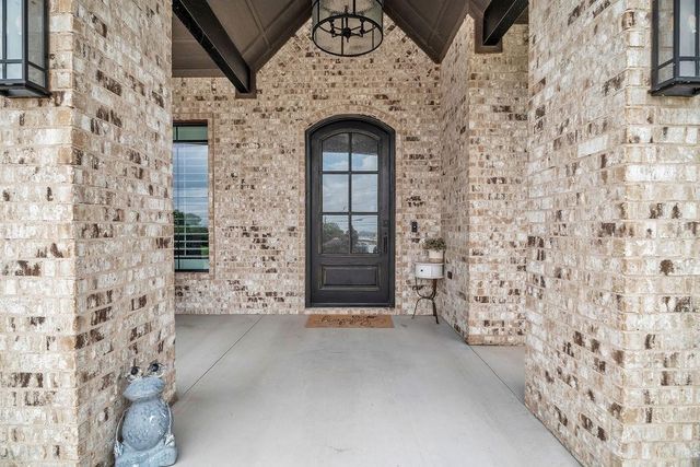 911 Mountain Park Dr, Big Spring, TX 79720