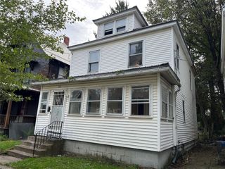 735 E 24TH Street, Erie, PA 16503