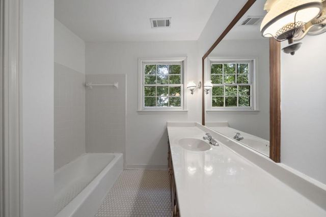 1249 Centenary Ridge, Snellville, GA 30078