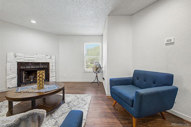909 S Dawson Way 1, Aurora, CO 80012