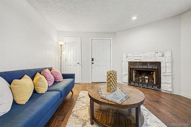 909 S Dawson Way 1, Aurora, CO 80012