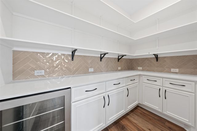 11042 Eagle Walk BLVD, Salado, TX 76571