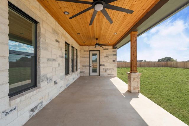 11042 Eagle Walk BLVD, Salado, TX 76571