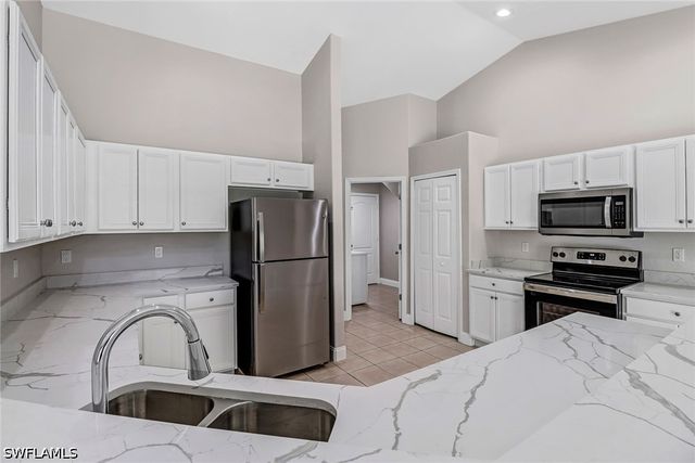 4490 10th ST NE, Naples, FL 34120