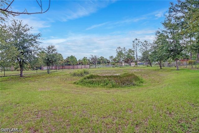 4490 10th ST NE, Naples, FL 34120