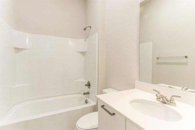 1336 Creekbank Drive, Mckinney, TX 75071