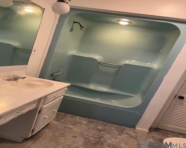 3315 Baytree Ln, Vacherie, LA 70090