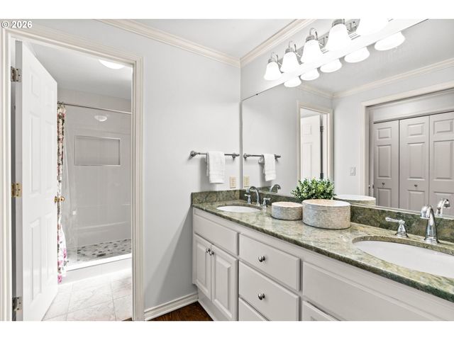 1265 FROGS LEAP Ln, Eugene, OR 97404