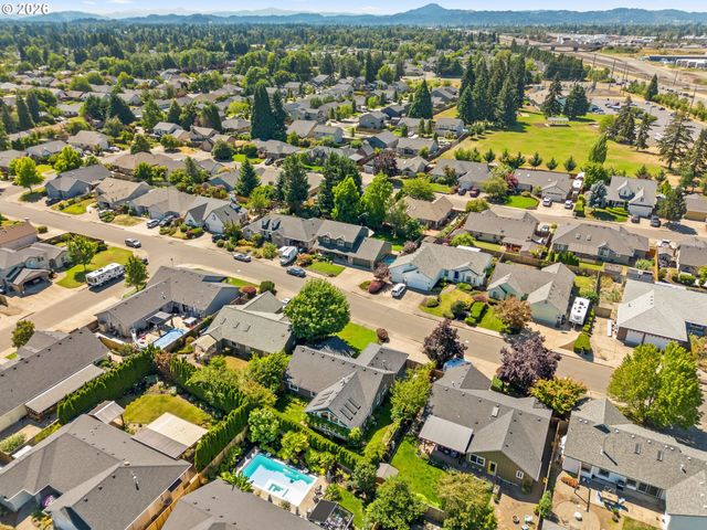 1265 FROGS LEAP Ln, Eugene, OR 97404
