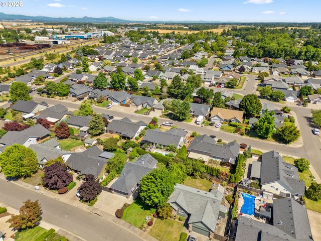 1265 FROGS LEAP Ln, Eugene, OR 97404