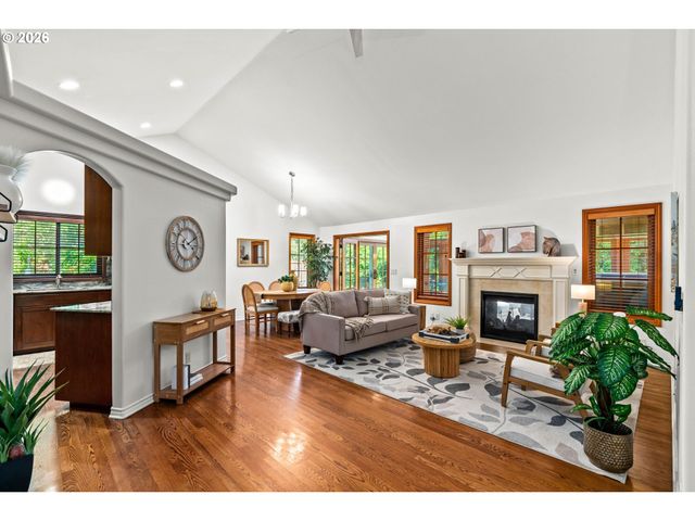 1265 FROGS LEAP Ln, Eugene, OR 97404