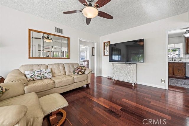 5433 E Brittain, Long Beach, CA 90808