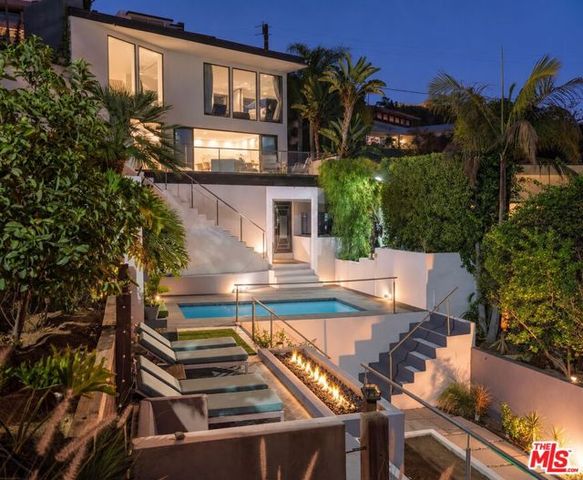 8380 Hollywood Boulevard, Los Angeles, CA 90069
