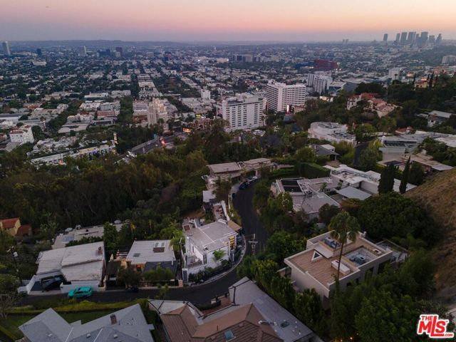 8380 Hollywood Boulevard, Los Angeles, CA 90069