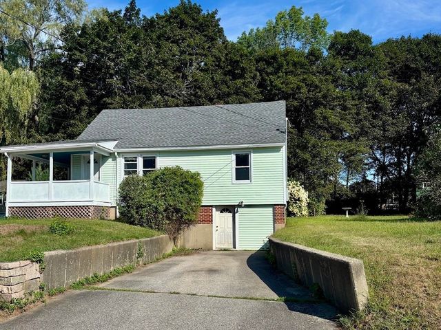 11 Turgeon Lane, Somersworth, NH 03878