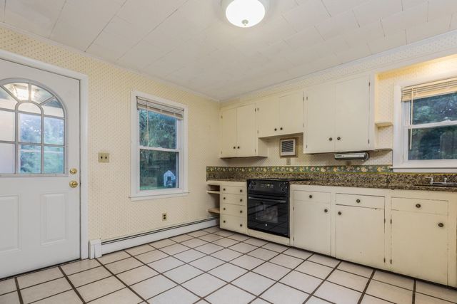 11 Turgeon Lane, Somersworth, NH 03878