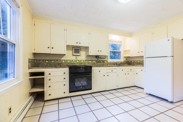 11 Turgeon Lane, Somersworth, NH 03878