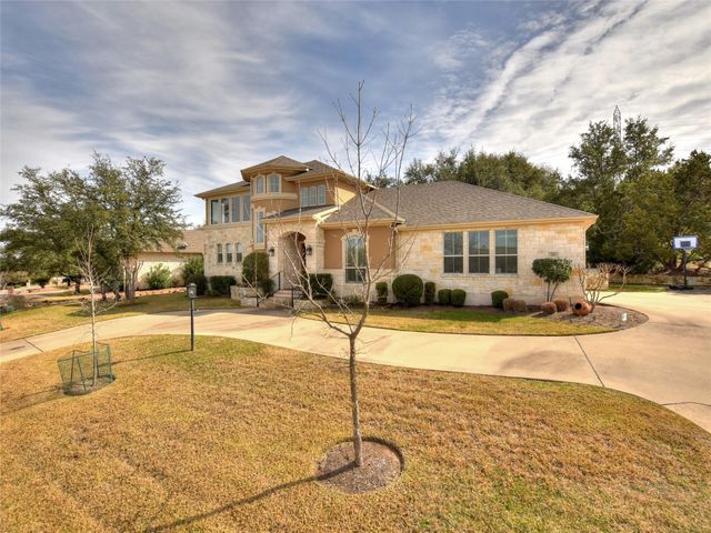 210 Clubhouse DR, Lakeway, TX 78734