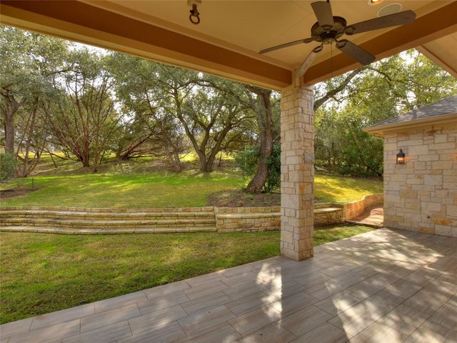 210 Clubhouse DR, Lakeway, TX 78734