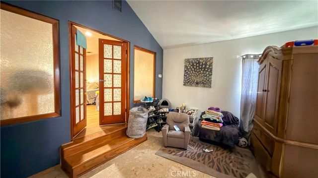 10239 Garfield, South Gate, CA 90280