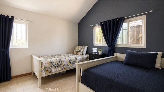 10239 Garfield, South Gate, CA 90280