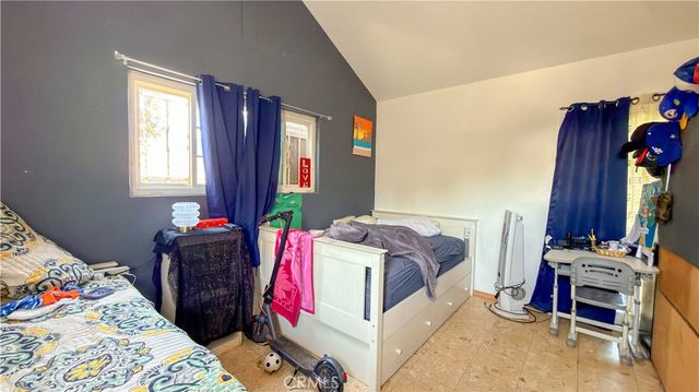 10239 Garfield, South Gate, CA 90280