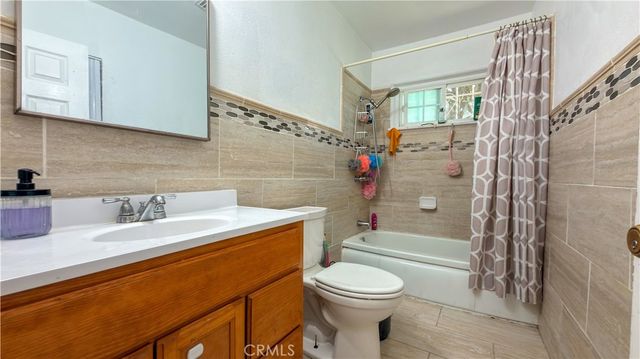 10239 Garfield, South Gate, CA 90280