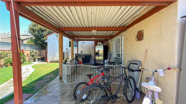 10239 Garfield, South Gate, CA 90280