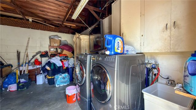 10239 Garfield, South Gate, CA 90280