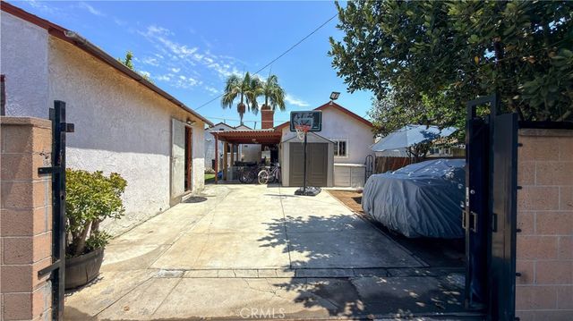 10239 Garfield, South Gate, CA 90280
