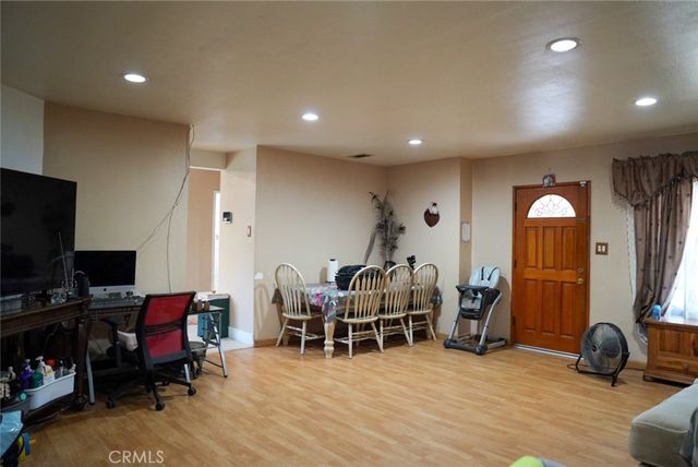 10239 Garfield, South Gate, CA 90280