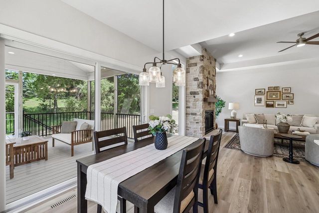 W8778 Blue Violet Court, Cambridge, WI 53523