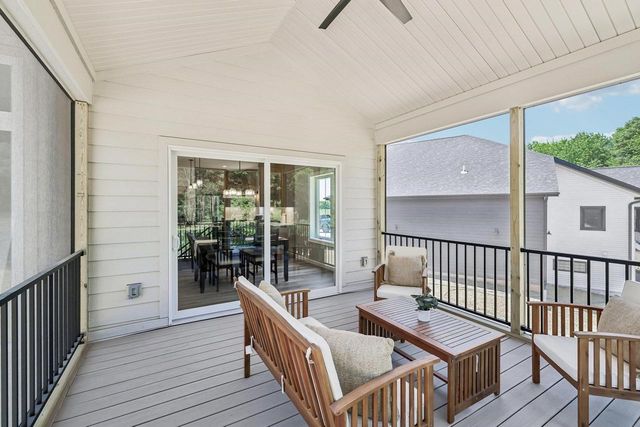 W8778 Blue Violet Court, Cambridge, WI 53523