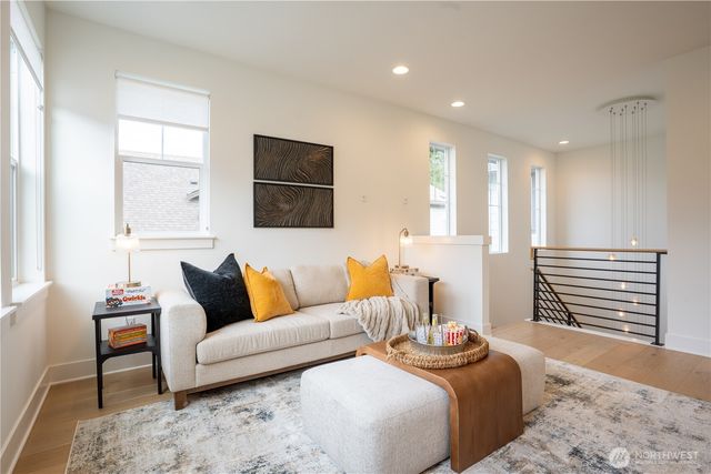 1744 Canyon Avenue SE, North Bend, WA 98045