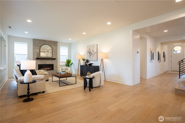 1744 Canyon Avenue SE, North Bend, WA 98045