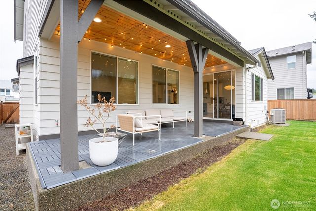 1744 Canyon Avenue SE, North Bend, WA 98045